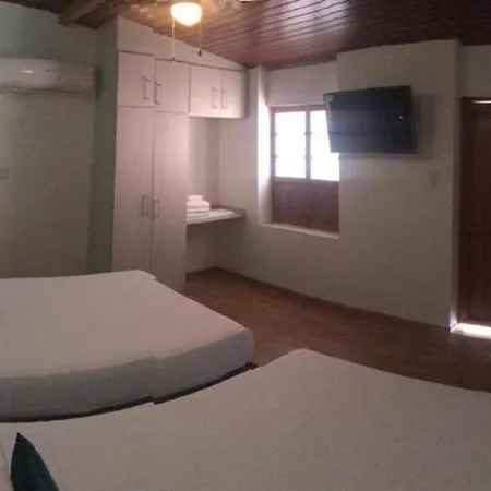 Pensión Room In Guest Room - Ca-5 Room In Cartagena *